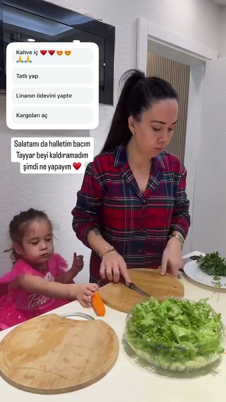 Salatamı da hallettim bacım Tayyar beyi kaldıramadım şimdi ne yapayım ❤️