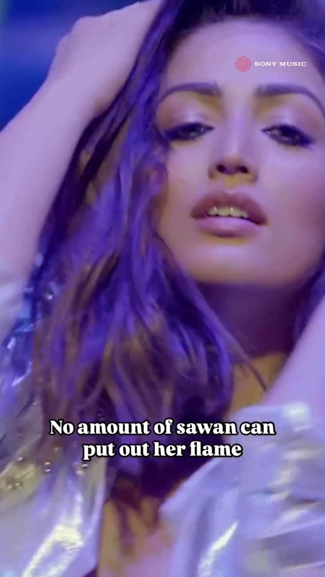 Can’t stop the vibe when Sawan Mein Lag Gayi Aag! ?? #badshah #payaldev #mikasinghsongs