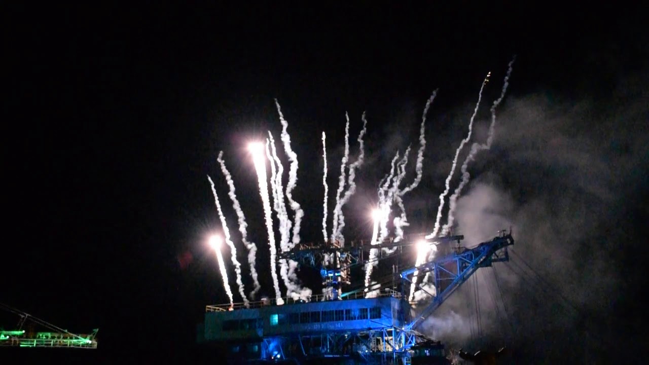 Pyro Games 2019 im Ferropolis 2. Feuerwerk - YouTube
