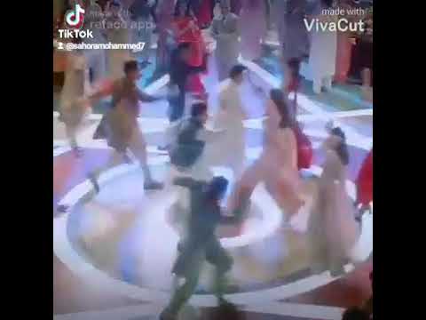 لما السما تنزل على الأرض Shorts