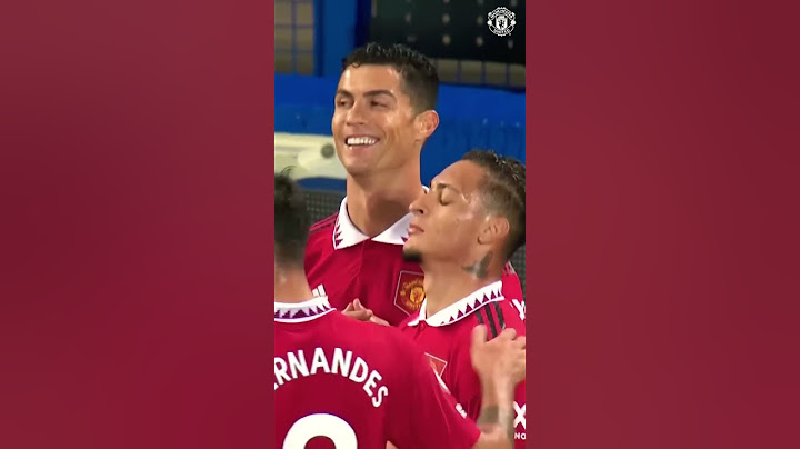 Ronaldo Celebrates With Antony 🥶🤩