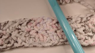 Bernat baby blanket tutorial, beginner friendly. Fast project