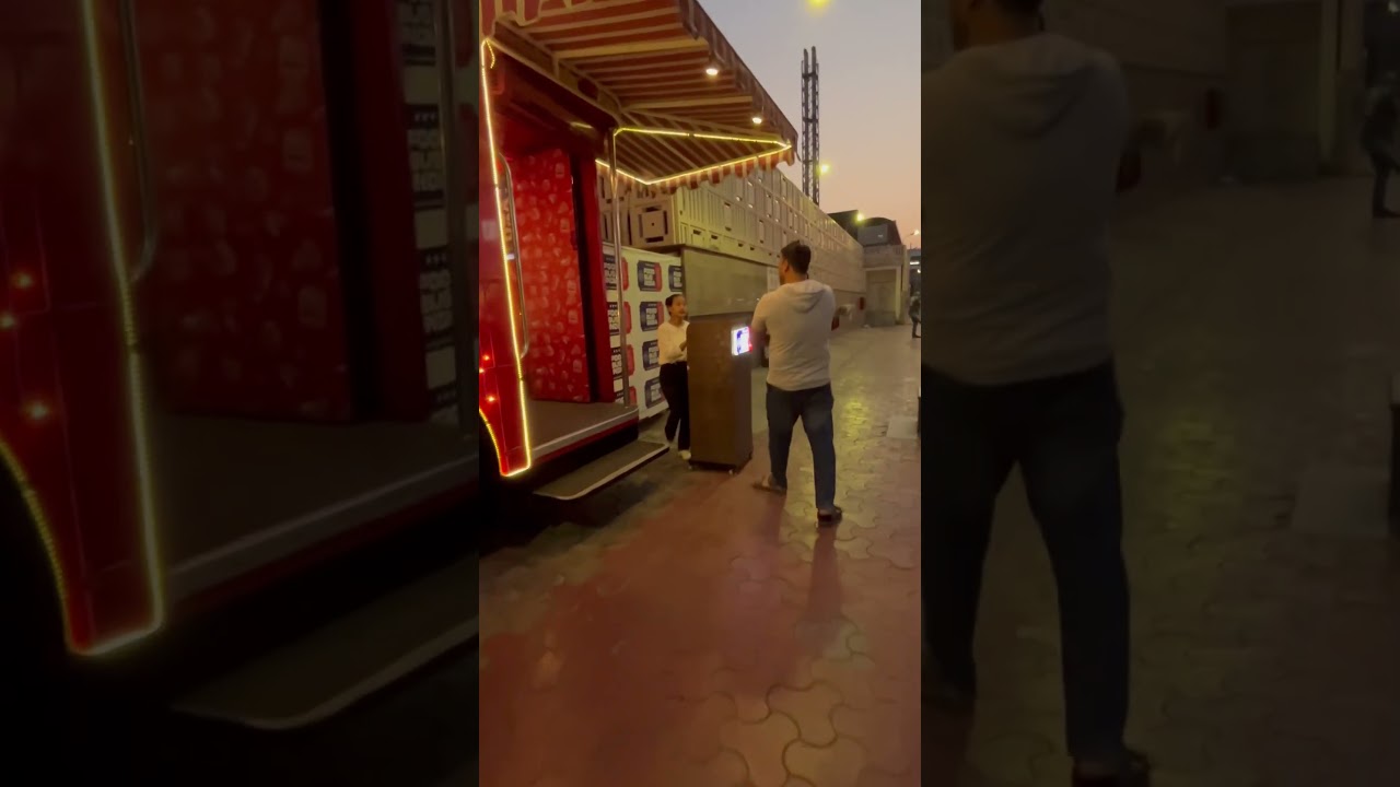 Bus restaurant in Delhi 