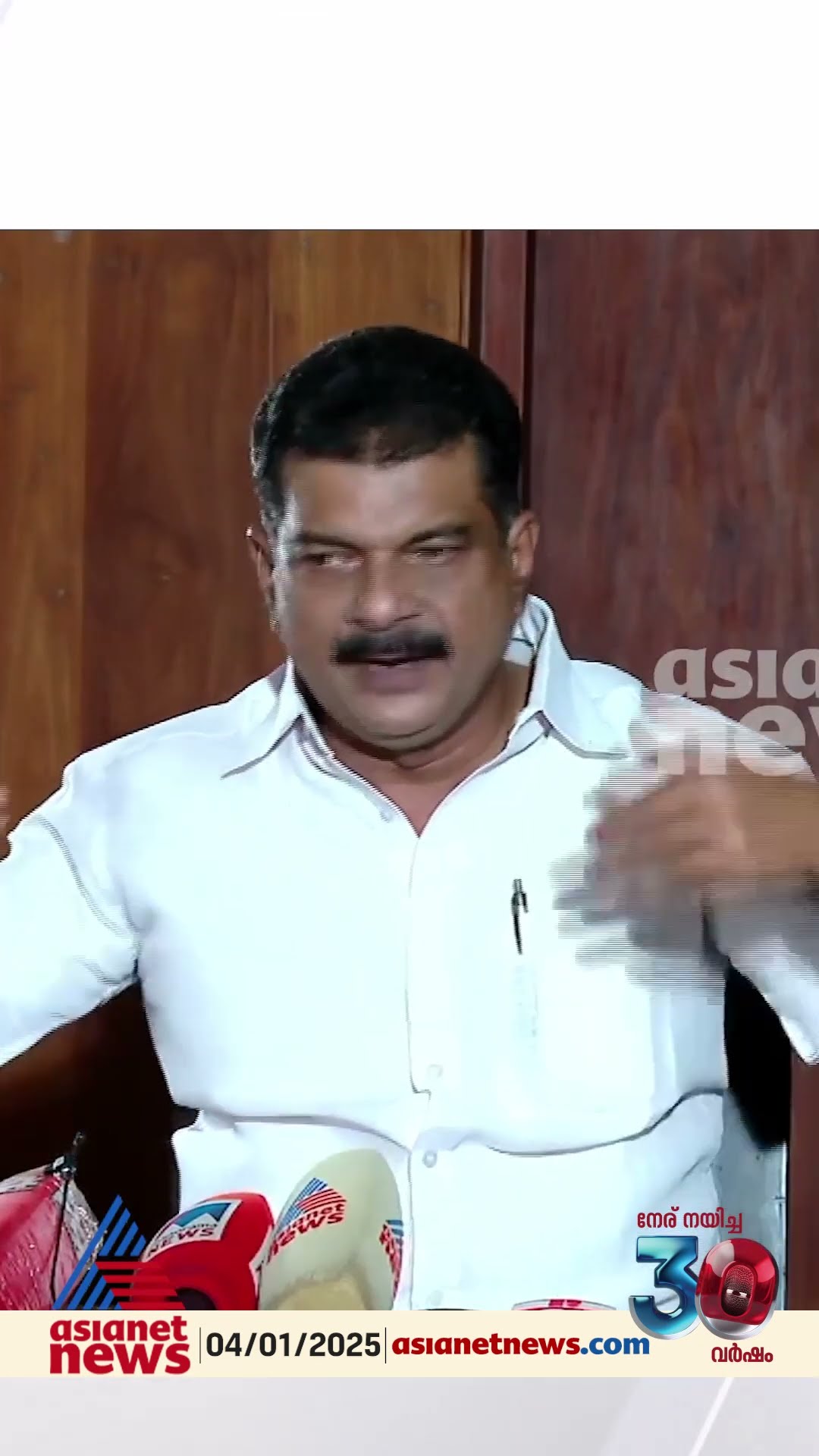 'താൻ ഫോമിൽ അല്ലെന്ന് രോഹിത് ശർമ തിരിച്ചറിഞ്ഞു, അൻവറിന്‌ ഇനിയും ആ തിരിച്ചറിവ് വന്നിട്ടില്ല'