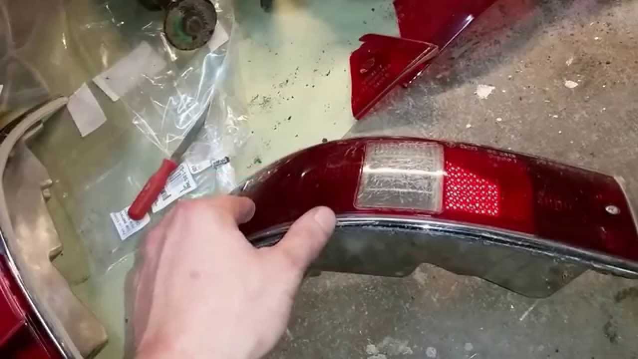 HOW TO: 1968 Porsche 911 tail light rebuild (Seth)