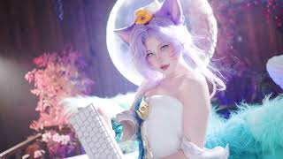 Bàn phím đầu tiên cần xem là bàn phím này #leagueoflegends #ahri 