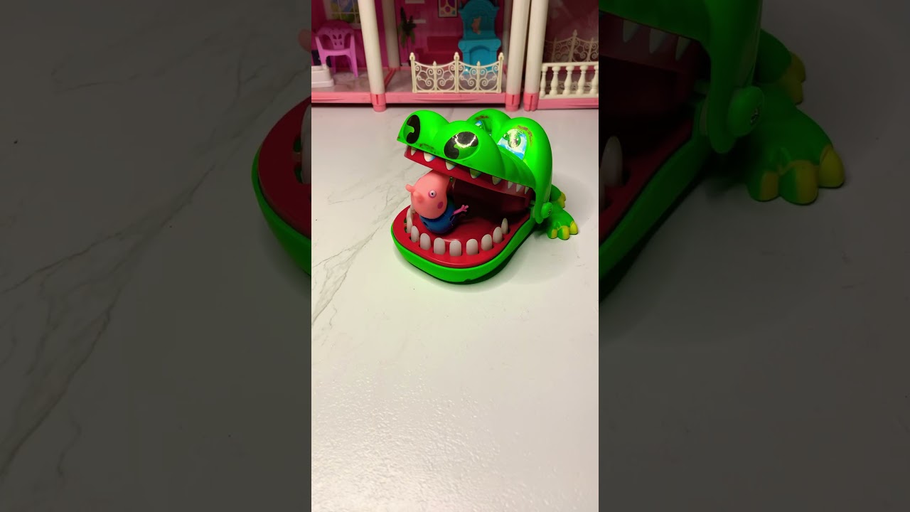 A green cave chiken nooo😂😂🐓🦎