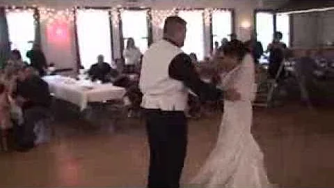 Donald and Jeanette Cruz First Dance