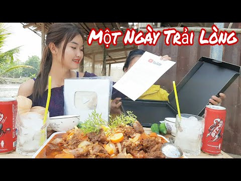 Video Trúc Phương Ăn Mừng Nút Bạc - Tâm Sự Rớt Nước Mắt Về... - youtube