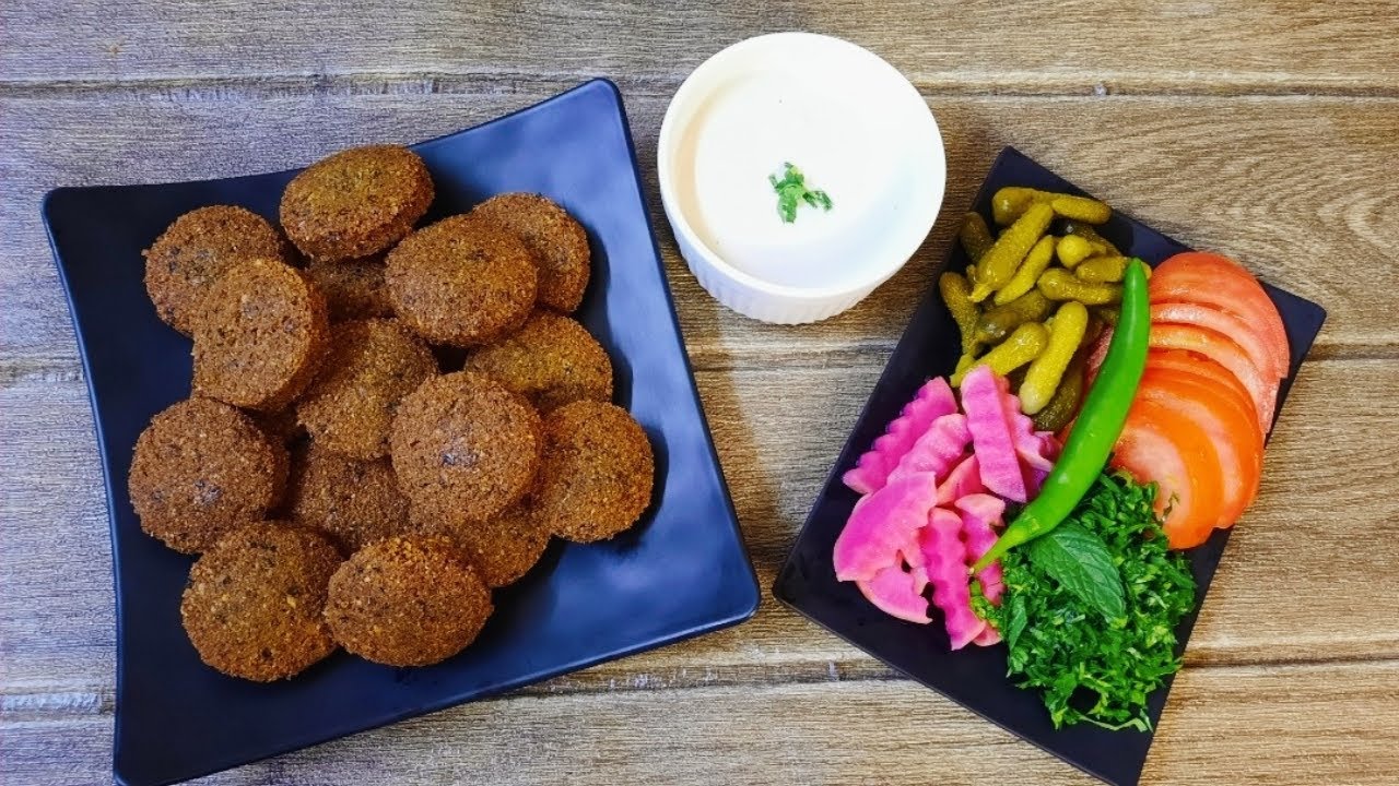 فلافل لبنانية على أصولها 🇱🇧! سر القرمشة والطرطور البيتي 😋 | وصفة ناجحة 100%