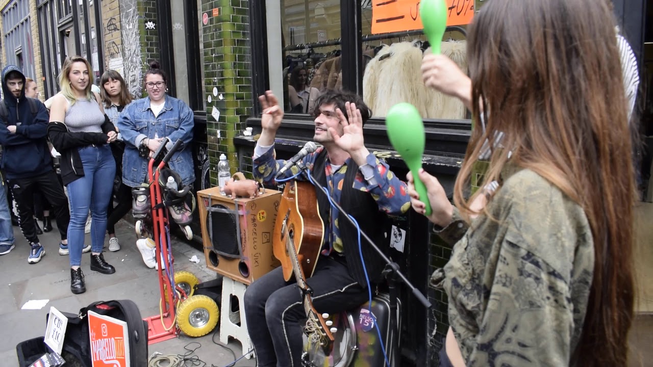 London Artista di strada Italiano Brick Lane 2019