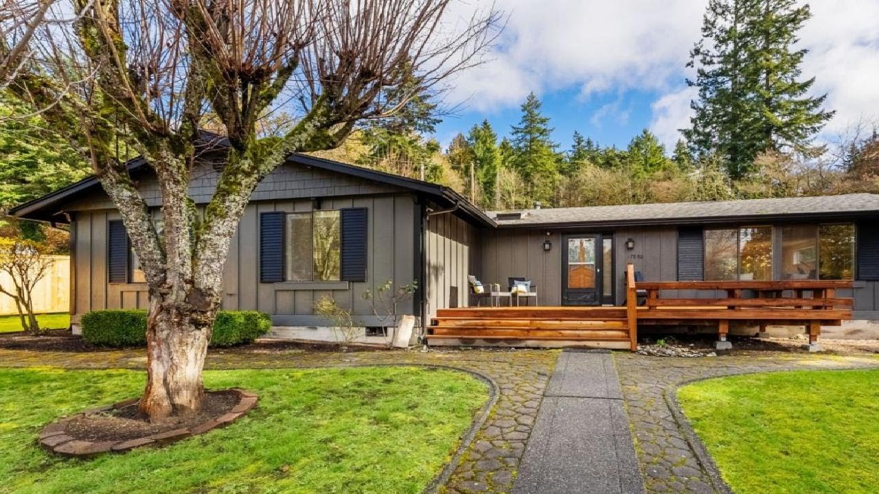 17890 Enden Place, Poulsbo, WA Presented by Ida Bear Be Home Real