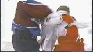 Awsome Goalie Fight - Chris Osgood vs. Patric Roy
