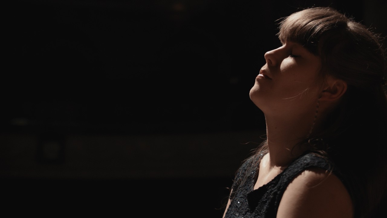 Anna Szałucka - Ravel's 'Sonatine'