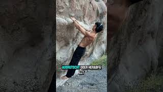 Mann trainiert wie Spider Man
