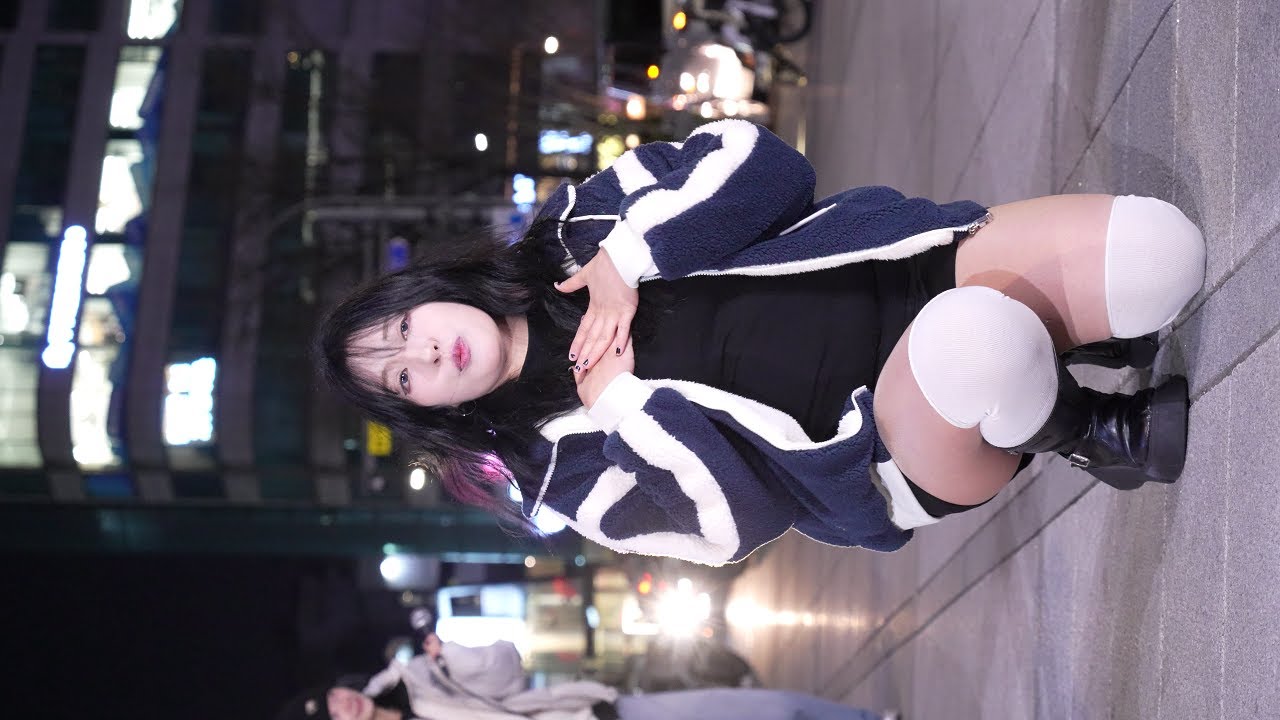 이슈댄스크루 시야 'CHEER UP' ISSU Dance Crew 신촌버스킹 