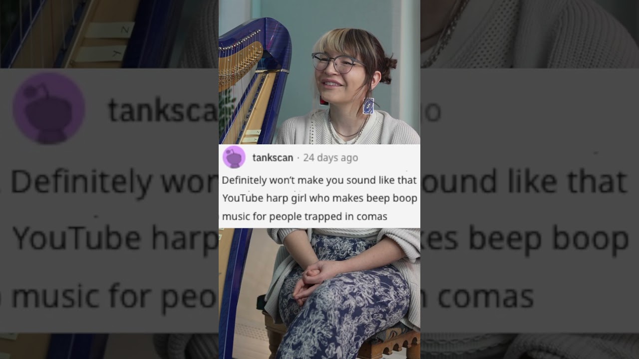 Грудастая девушка-арфа играет музыку для пациентов в коме