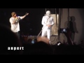 Limp Bizkit - Wes Borland y Fred Durst pidiendo cerveza en Vivoxelrock7