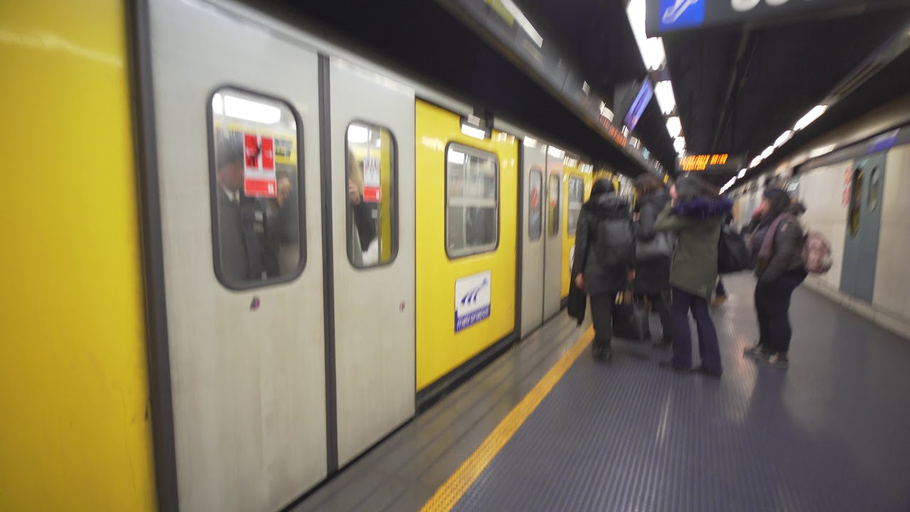 Italy, Naples, metro ride from Vanvitelli to Museo