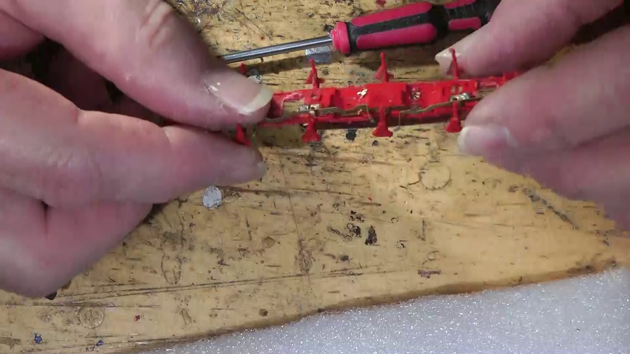 Wolfgangs Märklin Bahn BR94 Fleischmann bekommt Schleifer und wird Digital