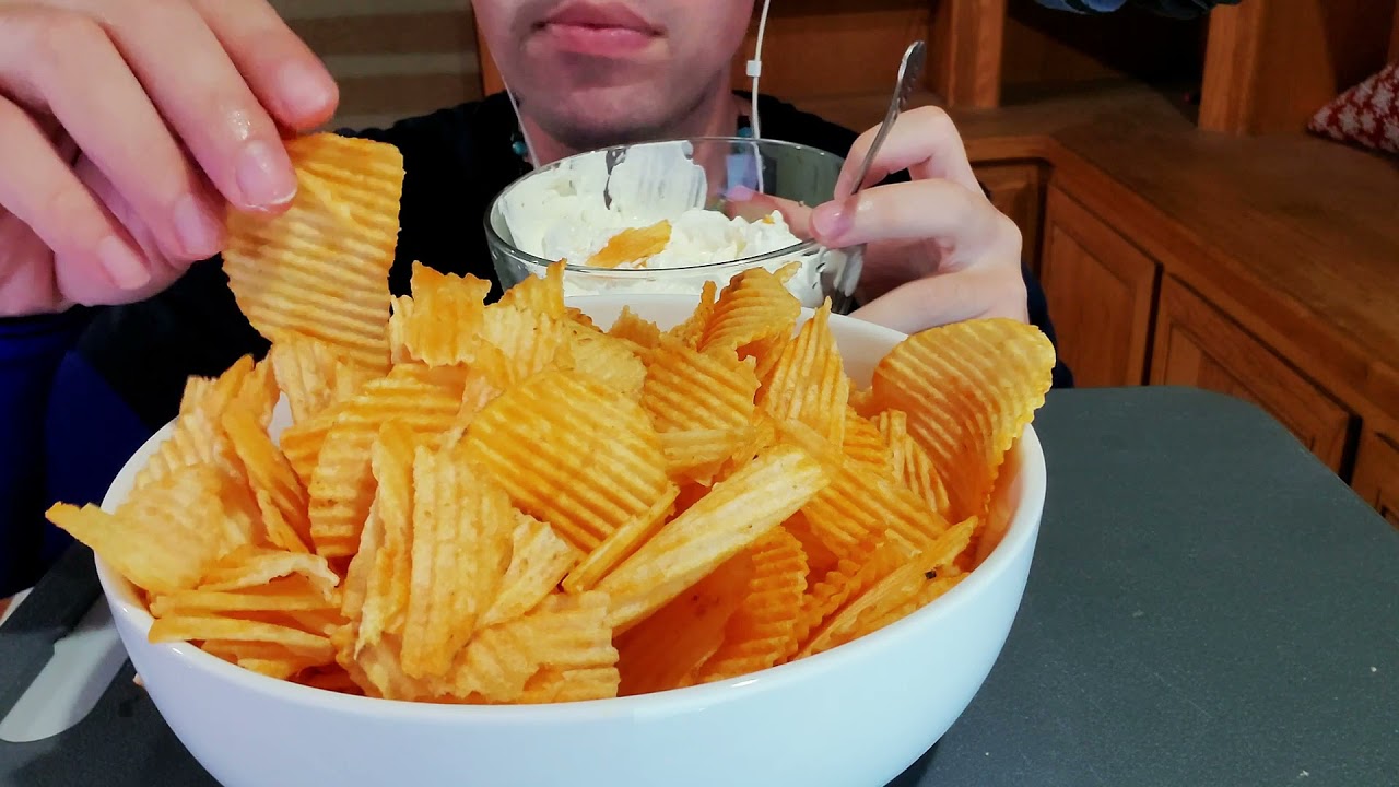 Ruffles w/ Sour Cream [MUKBANG ASMR NO-TALKING]