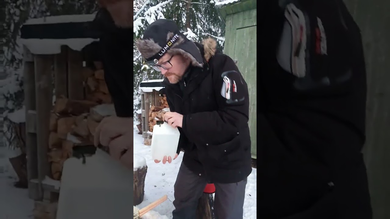 Magiskt goda mackor och svartvinbärsglögg ute i skogen 