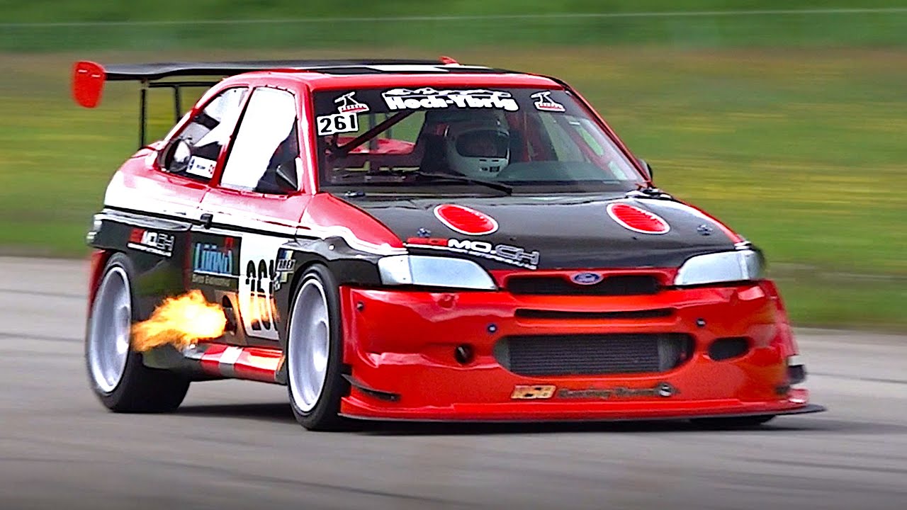 600bhp Ford Escort Cosworth attacks autocross Course and Shoots Flames out of passenger door exhaust