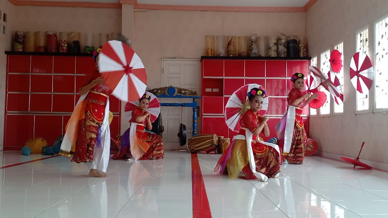 35  SANGGAR SENI KUSUMA TARI PAYUNG BEKASI