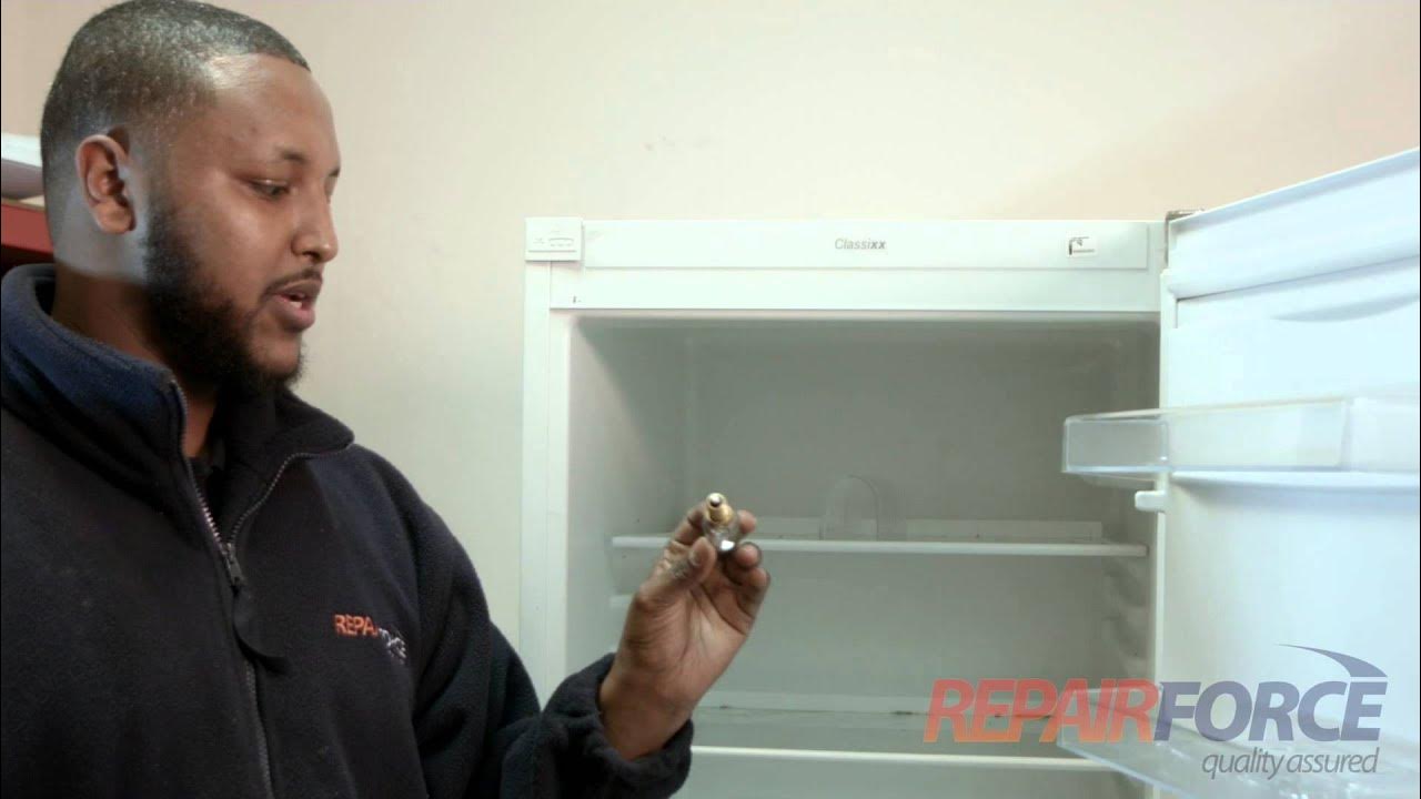 How to Change a Light Bulb on a Fridge Freezer 