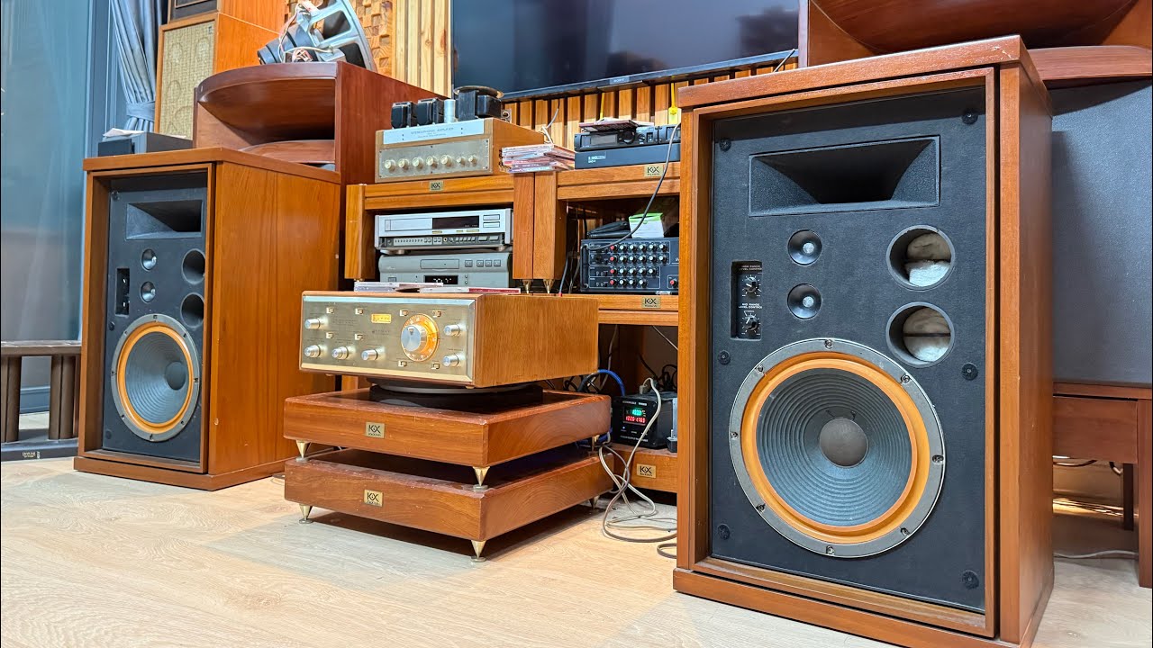 Siêu phẩm cuối năm để đời đầu bảng và lần đầu tiên có mặt tại Việt Nam. AKAI SW-180A.#lekhoiaudio 