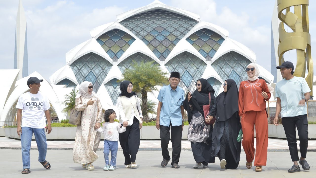 Masjid Raya Al-Jabar Bandung | Pass waktu Sholat Dzuhur 