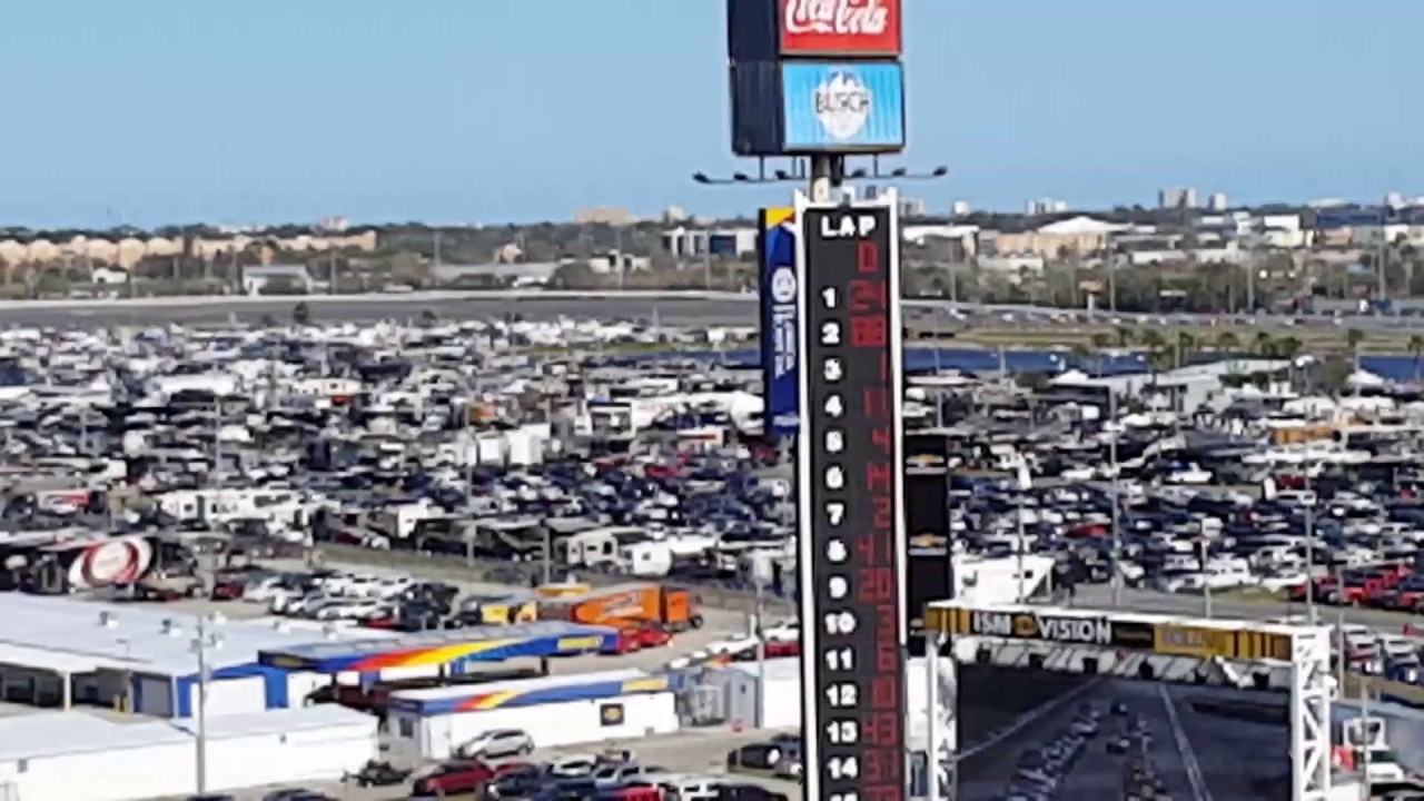 2017 Daytona 500 Green Flag YouTube