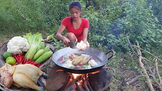 Yummy! Chicken soup chili recipe so delicious food, Survival cooking in forest