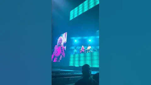 Get into it (Yuh) (live) - Doja Cat: Tour Ma Vie ~ Spark Arena, Auckland NZ (barricade pov) 18/11/25
