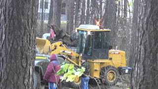 ННИИПК  им. Мешалкина пытаются разобрать свою свалку.15 10 2015