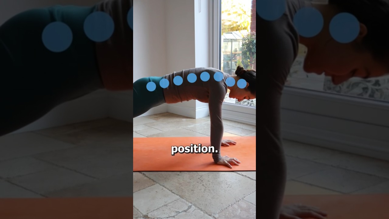 Возникают трудности с выполнением позы планки? Попробуйте это.