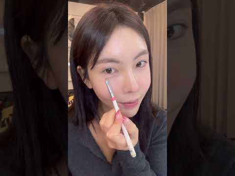 따라하면 무조건 어려보이는 메이크업