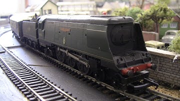 Triang Battle Of Britain Class 34051.