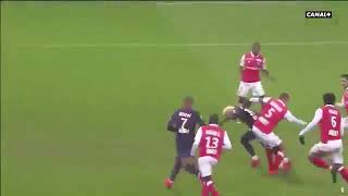 Mbappe Eliyle Attığı