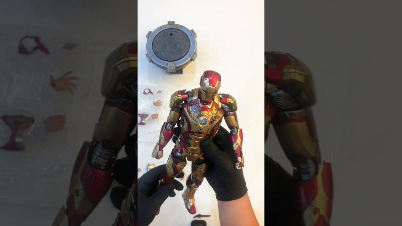 Iron man hot toys Mark -1 (2.0) アイアンマン Hot Toys Iron Man