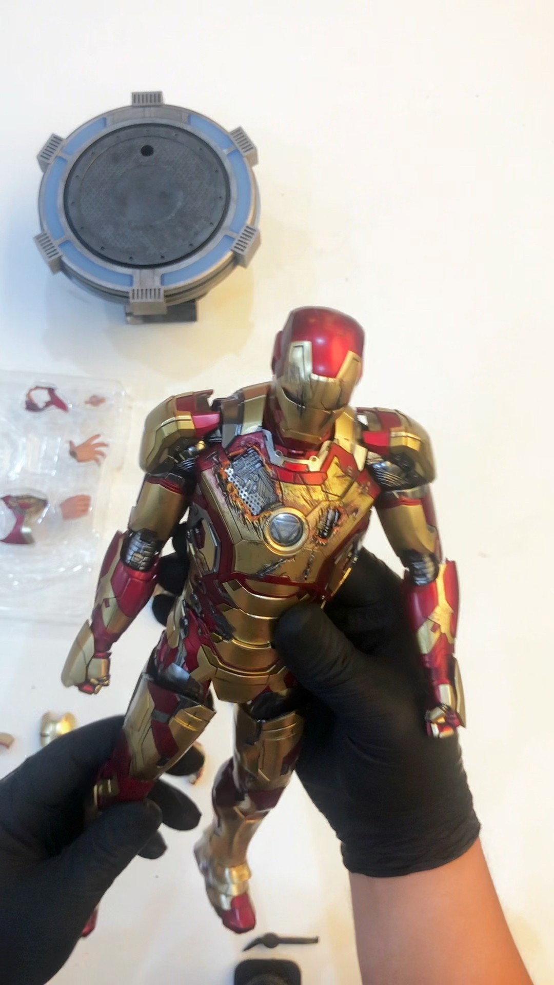 Iron man hot toys Mark -1 (2.0) アイアンマン Hot Toys Iron Man