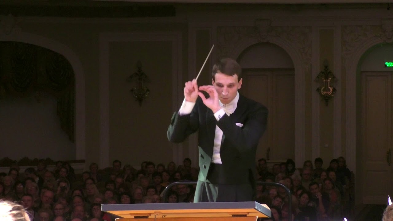 ткаченко дирижер. арсений ткаченко дирижер инстаграмм. национальный филармонический оркестр россии и арсентий ткаченко. виртуозы москвы и арсентий ткаченко. симфония № 4 (чайковский).