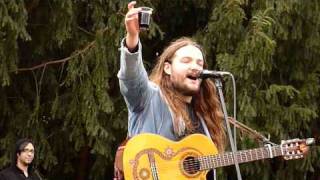 Video thumbnail of "Nano Stern - 'Ojos Azules' y 'El Vino y el Destino' (Jardin Botanico 26 Sep 2010) 2/10"