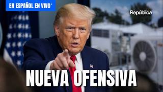 EN VIVO: Trump desata nueva batalla política y elimina reglas climáticas | República Al Día
Trump anunció la eliminación de regulaciones ambientales impulsadas durante la administración Biden sobre sistemas de refrigeración y aire acondicionado. La Casa Blanca asegura que la medida podría ahorrar más de 2.400 millones de dólares al año y evitar nuevos costos para supermercados, pequeños negocios y consumidores.
Pero el evento fue mucho más allá de la energía y la regulación. Trump también abordó la tensión con Irán y el Estrecho de Ormuz, la batalla legal sobre la ciudadanía por nacimiento, el papel de la Corte Suprema, la competencia tecnológica con China en inteligencia artificial y nuevos proyectos simbólicos para Washington D.C.
En este análisis de República Al Día explicamos qué significa realmente este giro regulatorio, por qué el tema energético vuelve al centro de la campaña 2026 y cómo Trump está conectando economía, soberanía industrial, seguridad nacional e identidad institucional en un solo mensaje político.
¿Estamos viendo una redefinición del modelo económico y estratégico de Estados Unidos? Déjanos tu opinión y participa en el debate con contexto y análisis informado.
🔔 SUSCRÍBETE para seguir nuestras transmisiones y análisis en vivo sobre geopolítica, poder global y los acontecimientos que están cambiando el mundo.
#DonaldTrump
#PoliticaUSA
#EstadosUnidos
#NoticiasUSA
#EconomiaUSA
#AgendaVerde
#Inflacion
#CorteSuprema
#Iran
#China
#InteligenciaArtificial
#Energia EN VIVO: Trump desata nueva batalla política y elimina reglas climáticas | República Al Día