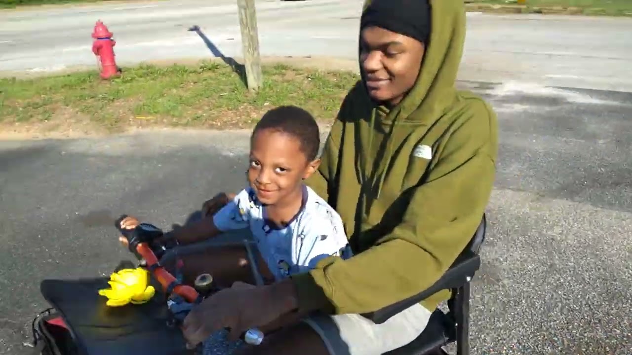 Vevor Mobility Scooter Me And My Grandson's Haveing Fun . 🤣🤣🤣🧡🧡🧡❤