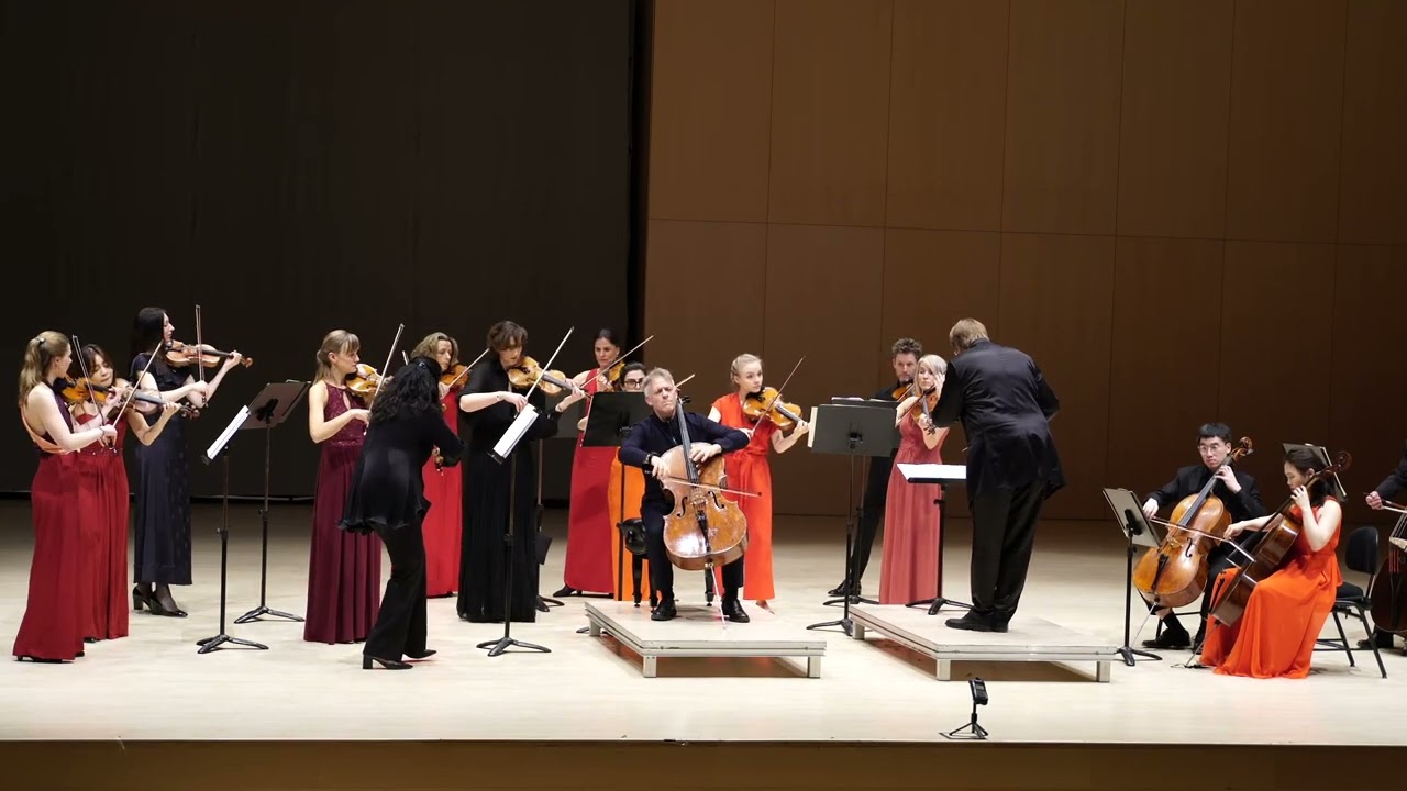 Haydn C Major with Alban Gerhardt, Metamorphosen Berlin and Wolfgang Emanuel Schmidt (last 90 secs)