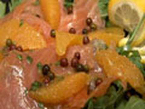 Video: Cotolette Di Salmone Con Insalata