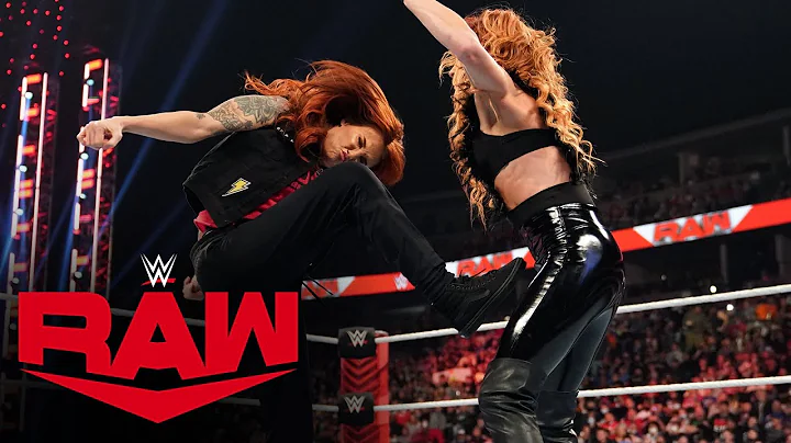 Lita hits Becky Lynch with a Twist of Fate: Raw, F...