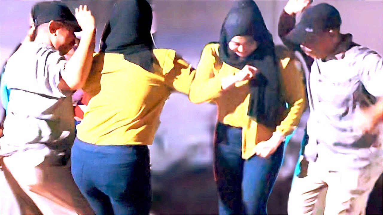 FOKUS CEWEK CANTIK BAJU KUNING || MALU MALU BIKIN PENASARAN || Musik Wakatobi joget dangdut rancak