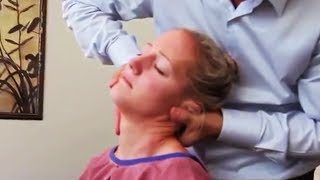 Dr Ian - SHE HAS ACUTE NECK PAIN! - FIXED by CHIROPRACTIC ADJUSTMENT